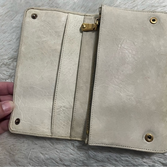 Miu Miu Cream Studded Women's Bag - Picture 9 of 16